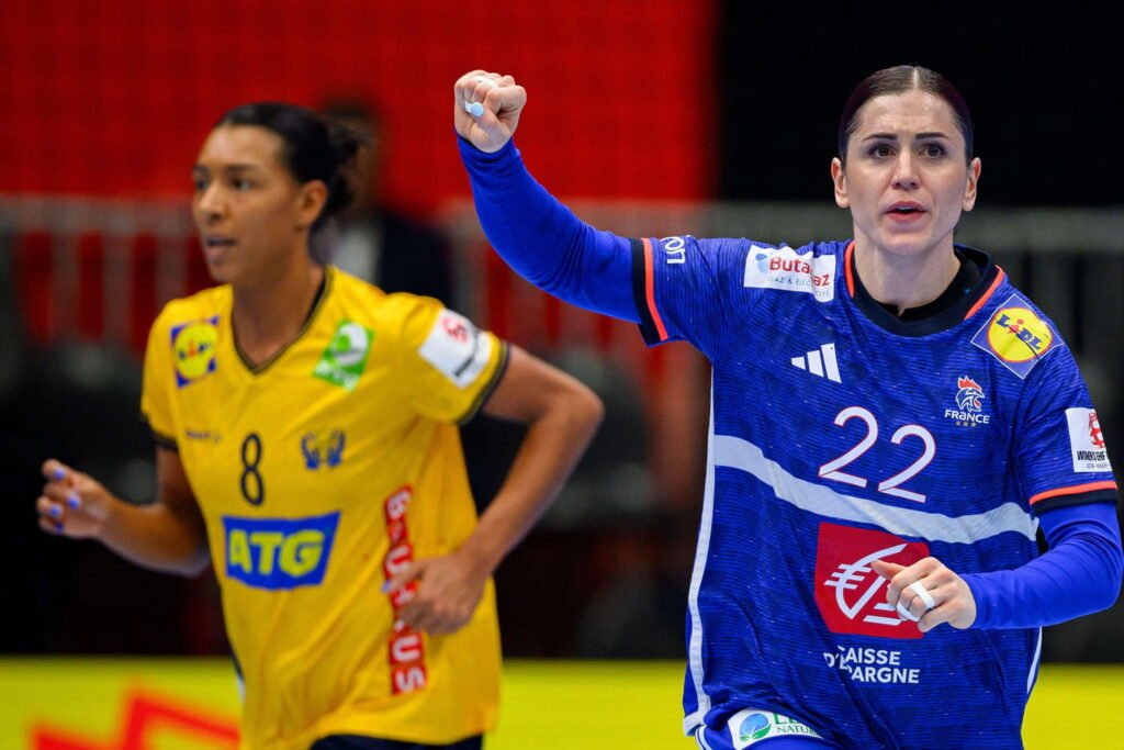 HANDBALL. Suède - France : les Bleues valident leur billet pour les demi-finales, le résumé du match