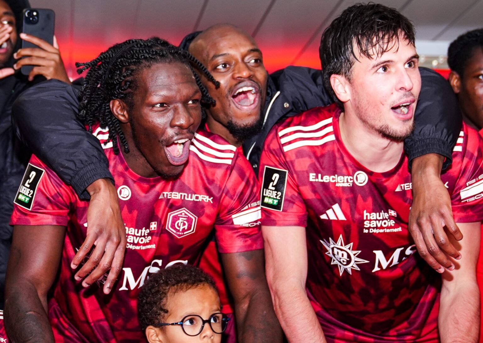 ça passe dans la douleur pour Fabrice Nsakala et Annecy  — FOOT.CD