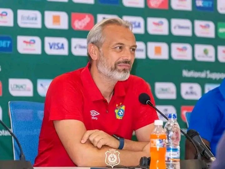 CAN 2025 : Sébastien Desabre place le Sénégal comme favori du groupe (D) CAN 2025 : Sébastien Desabre place le Sénégal comme favori du groupe (D)