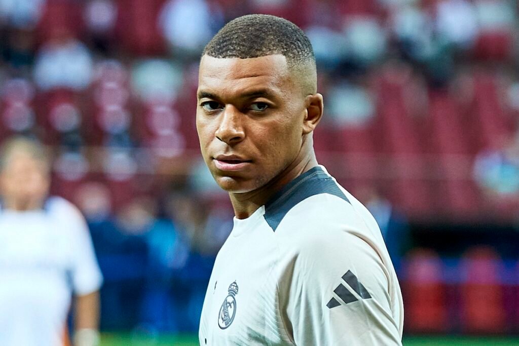 Mbappé débarque en terrain hostile