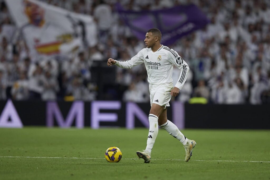 Real : deux mois après les inondations, Mbappé et le Real visent la tête du championnat