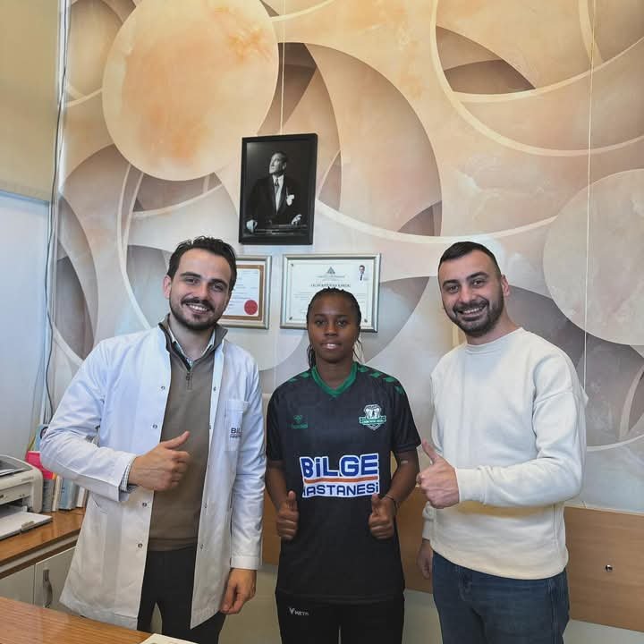 Turquie:Une congolaise prêtée à Sakarya Kadin Turquie:Une congolaise prêtée à Sakarya Kadin