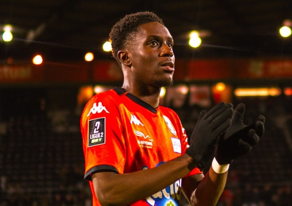 William Kokolo et Laval calent devant Red Star après une grosse série de victoires — FOOT.CD