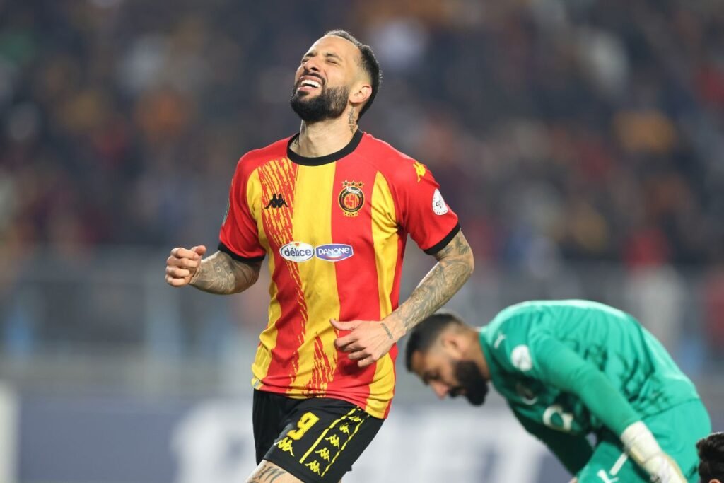 L’USM Alger prive l’ASEC de vengeance, l’Espérance Tunis renversée à la 93e en LdC (CAF)