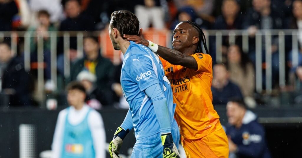 Le Real Madrid furieux, Vinicius très lourdement sanctionné ? Le Real Madrid furieux, Vinicius très lourdement sanctionné ?