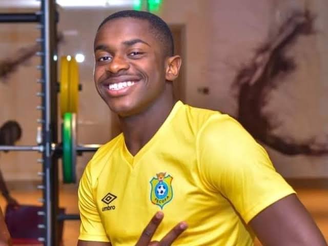 Léopards :« Mes parents n’étaient pas d’accord pour que je joue pour la RDC » Noah Sadiki Léopards :« Mes parents n'étaient pas d'accord pour que je joue pour la RDC » Noah Sadiki