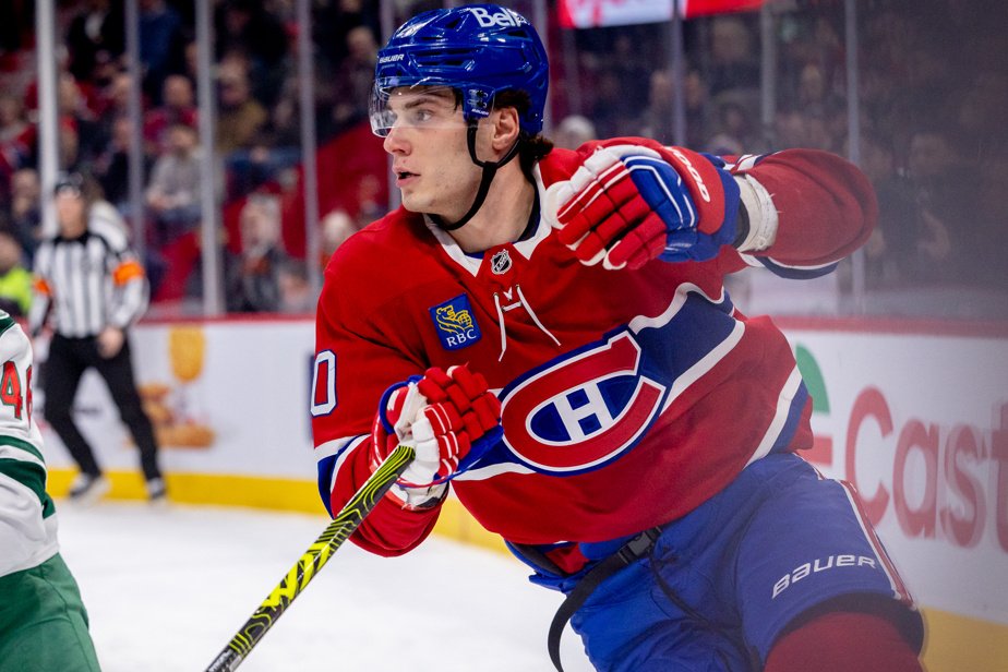 Bouclier sensuel | Deviner l’famille de Juraj Slafkovsky Rondelle libre | Prédire l’avenir de Juraj Slafkovsky