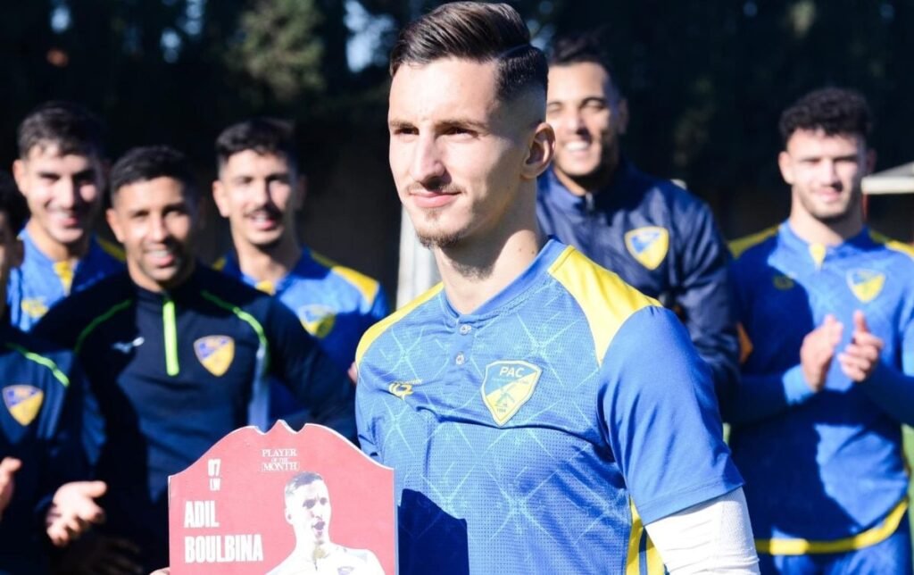 L’Egypte encouragé râblé vers une paillette algérienne du Paradou ! L’Egypte pousse fort pour une pépite algérienne du Paradou !