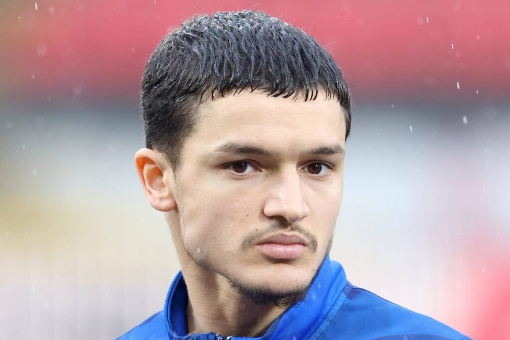 Belahyane récupère le numéro de maillot d'une légende de la Lazio et assume