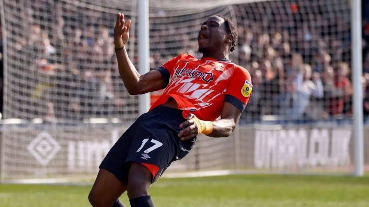 Mercato : Pelly Mpanzu joint la tiers fraction Accroche-coeur Mercato : Pelly Mpanzu rejoint la troisième division Anglaise