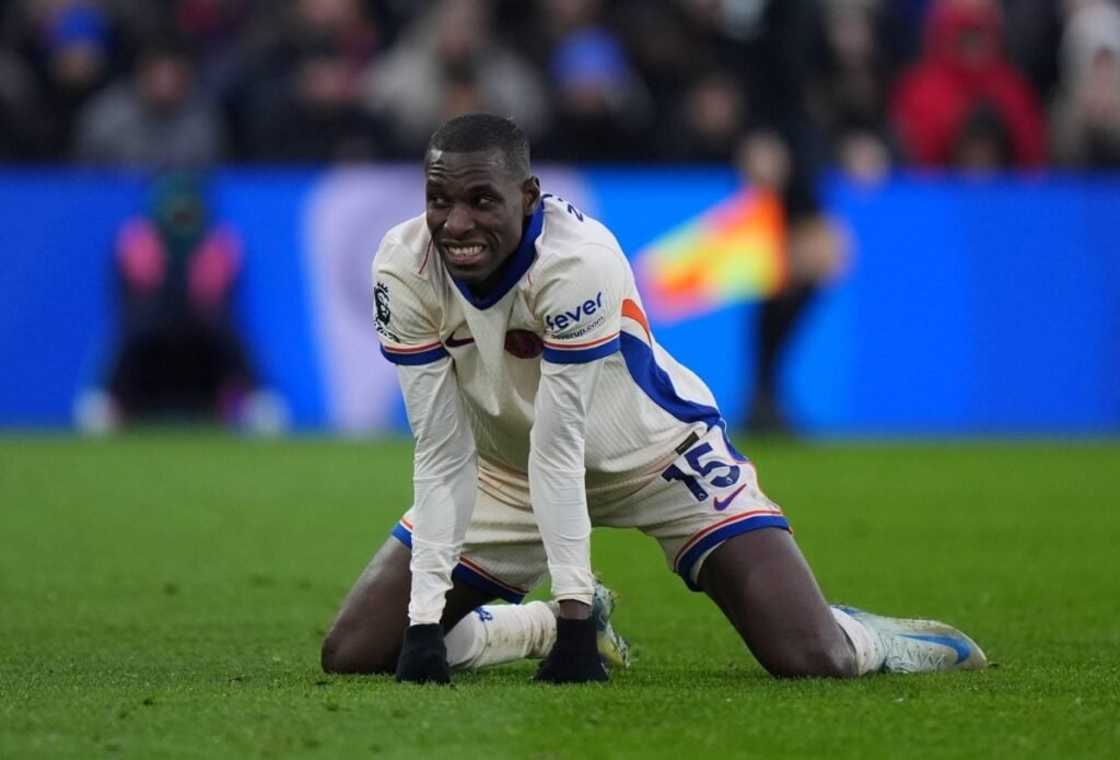 Obi Mikel fustige encore Nicolas Jackson !