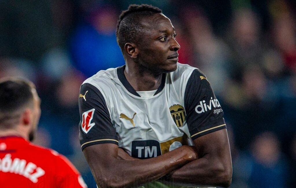 Incroyable ! Umar Sadiq marque un but monstrueux (Vidéo)