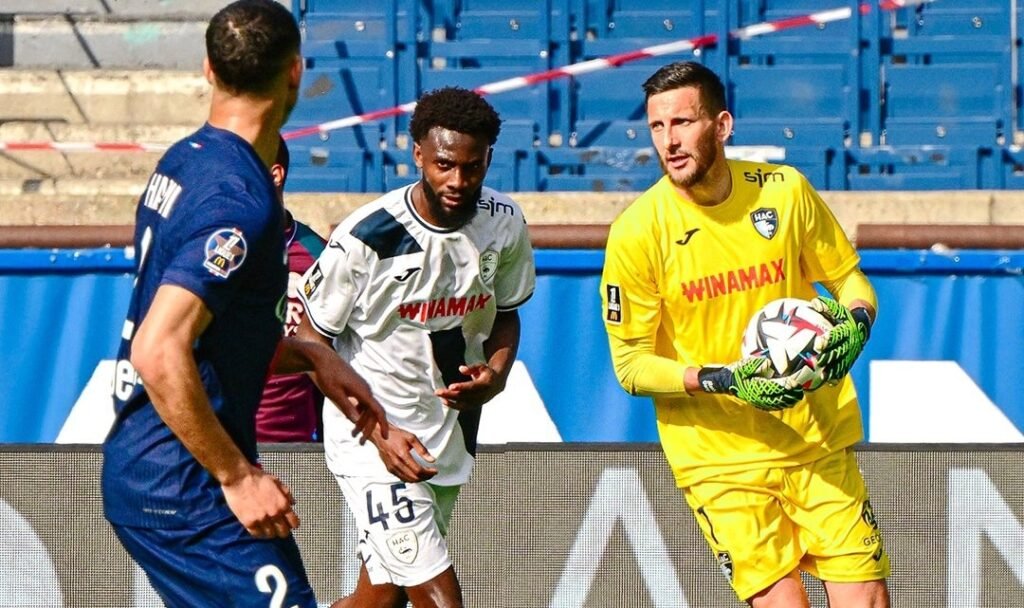 le but d'Issa Soumaré contre le PSG (Vidéo)