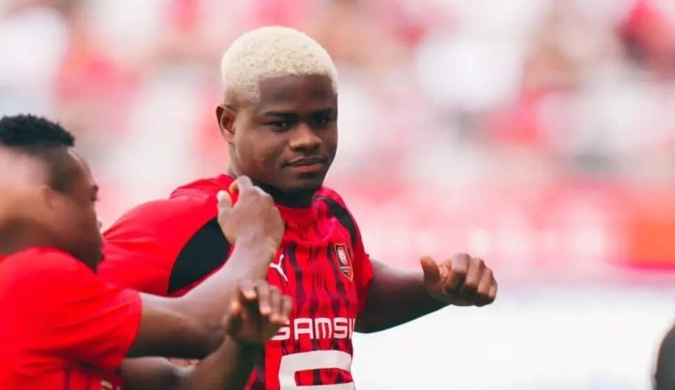 Rennes : Mikayil Faye a un problème avec Habib Beye Rennes : Mikayil Faye a un problème avec Habib Beye