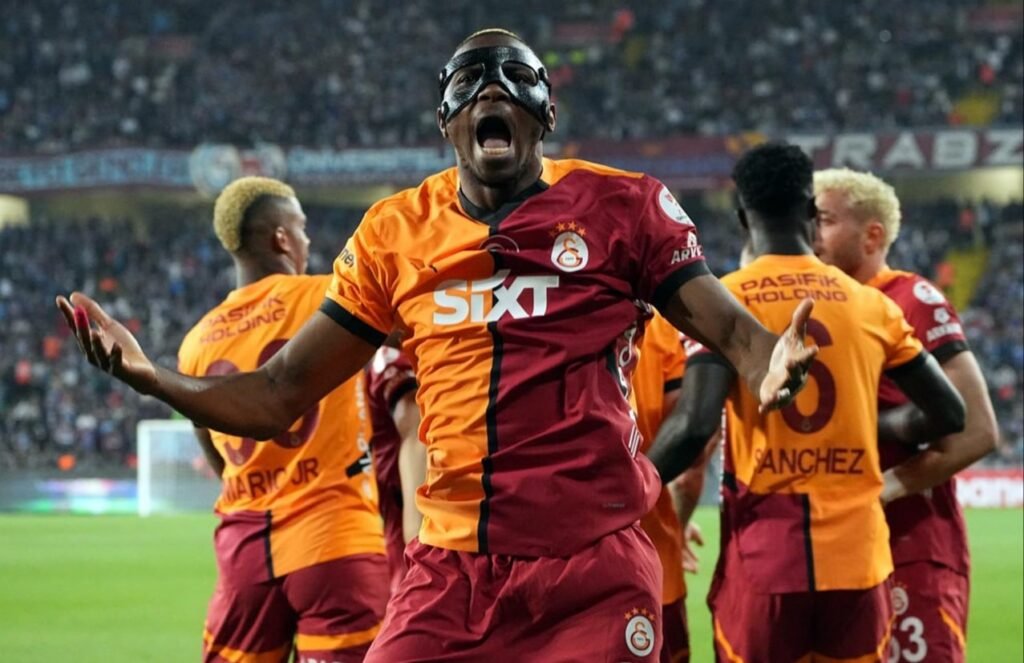Victor Oshimen sacré champion avec Galatasaray