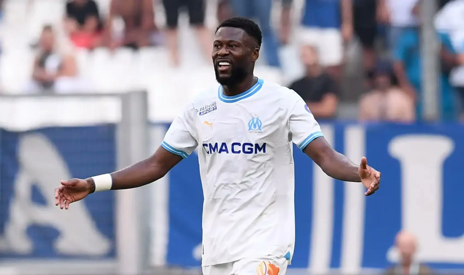 Mercato : le club de Bernard Arnault, 2e plus grosse fortune au monde, vise Chancel Mbemba