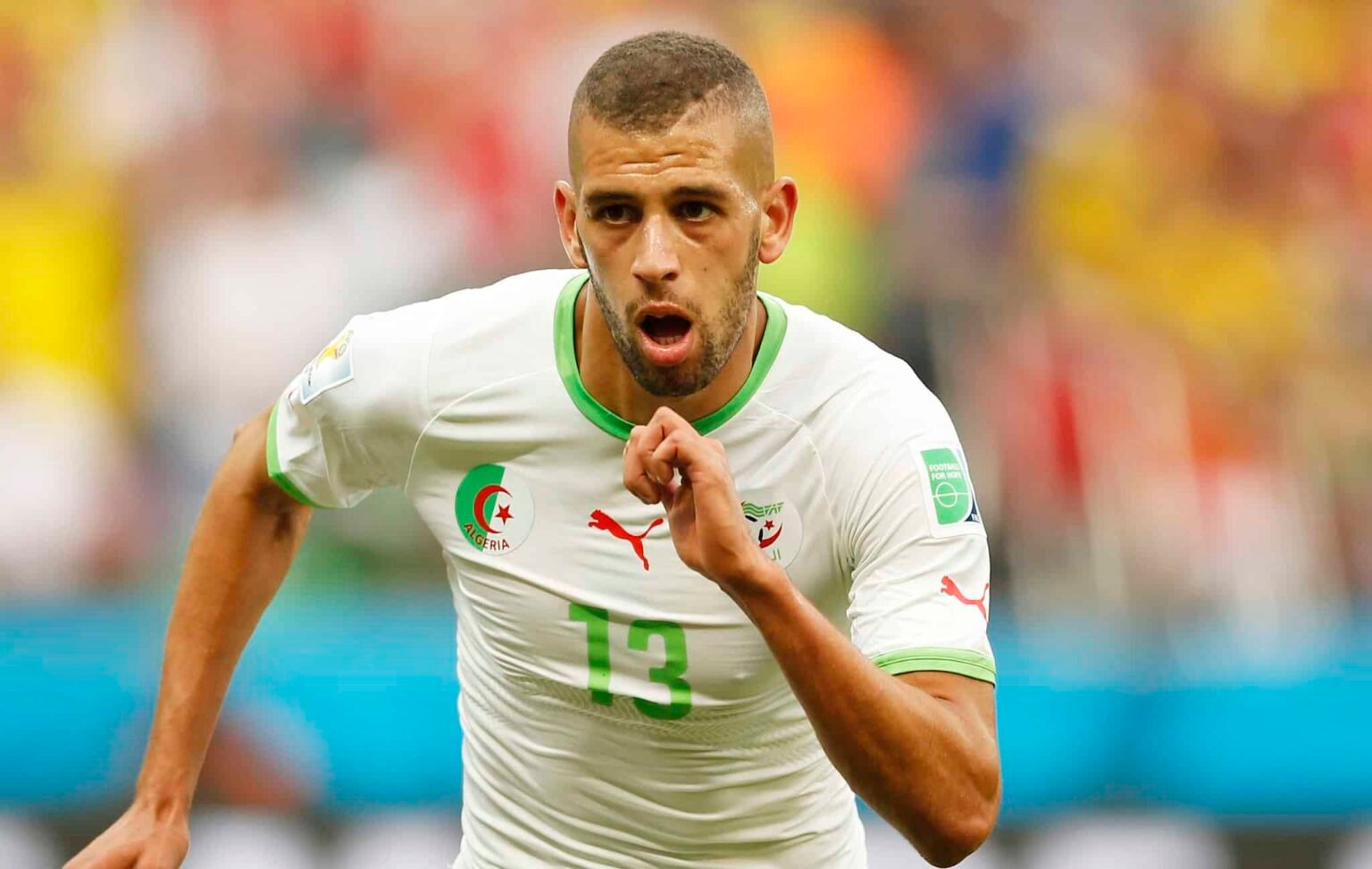 Algérie : Islam Slimani tacle sévèrement les joueurs binationaux