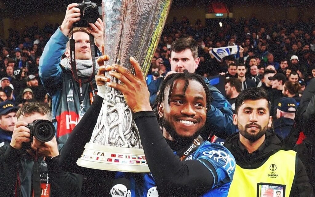 Ademola Lookman de nouveau traqué !