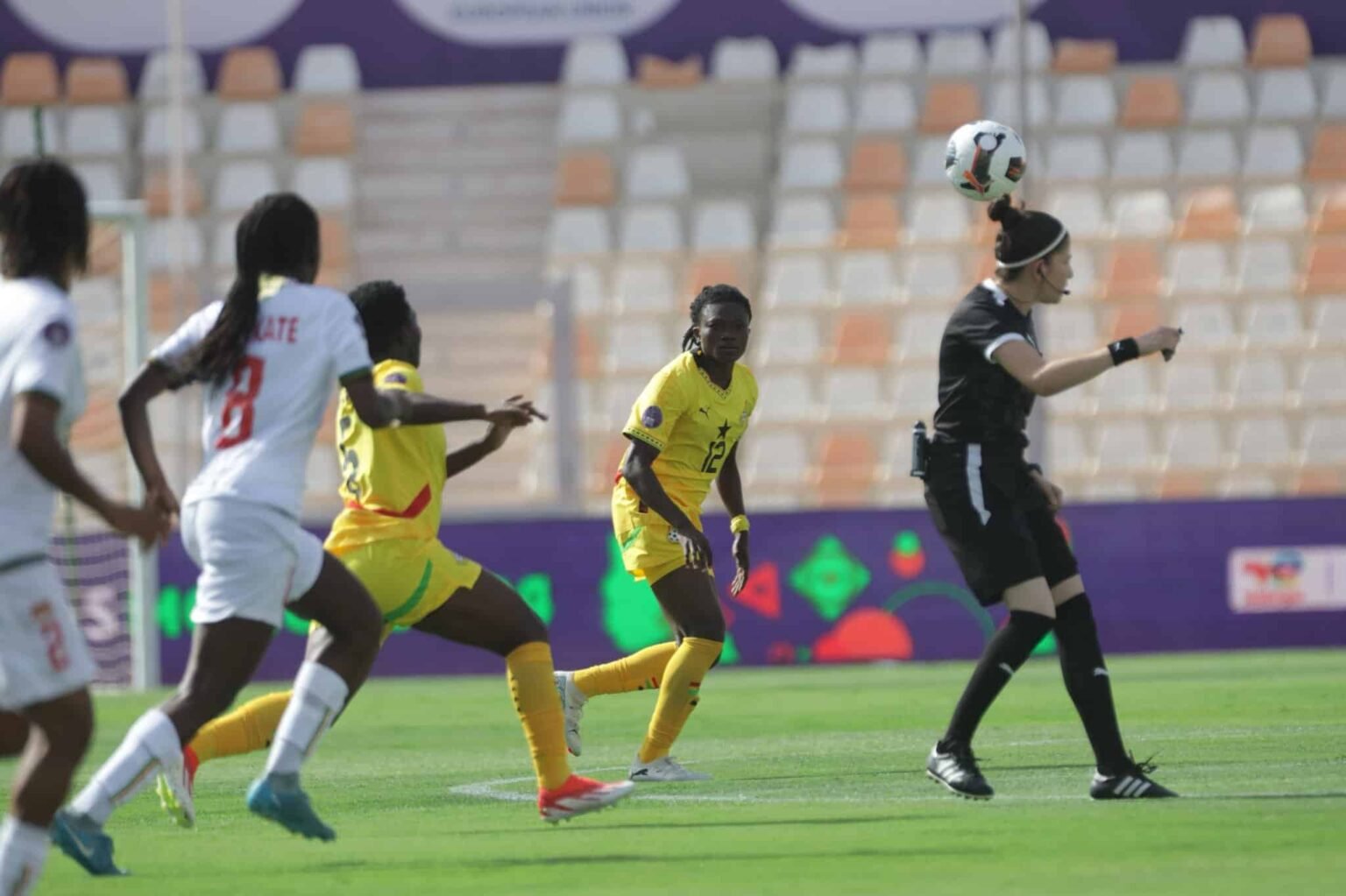 Le Ghana et le Mali dos à dos