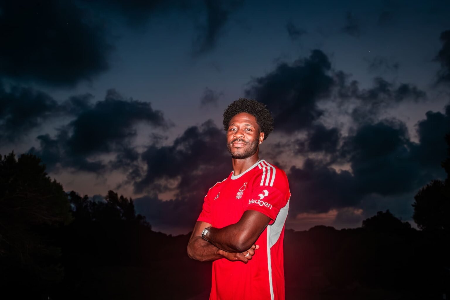 Nottingham Forest prolonge le défenseur ngérian