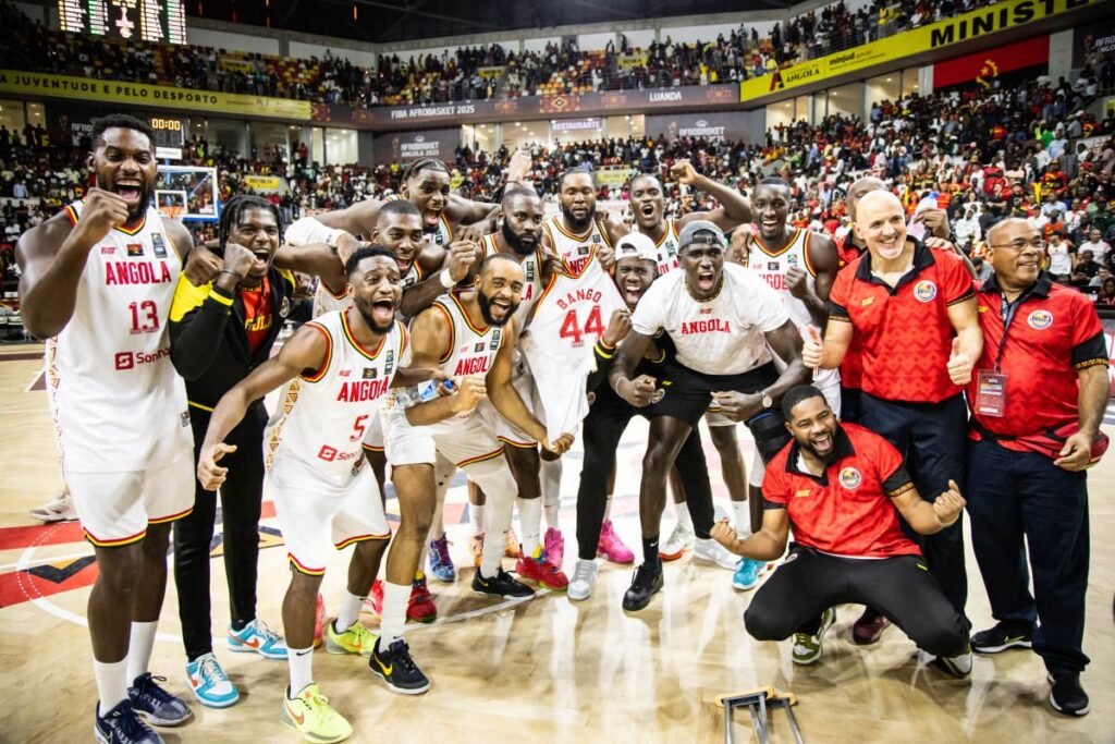 L’Angola bat le Mali en finale et remporte son 12e titre L'Angola bat le Mali en finale et remporte son 12e titre