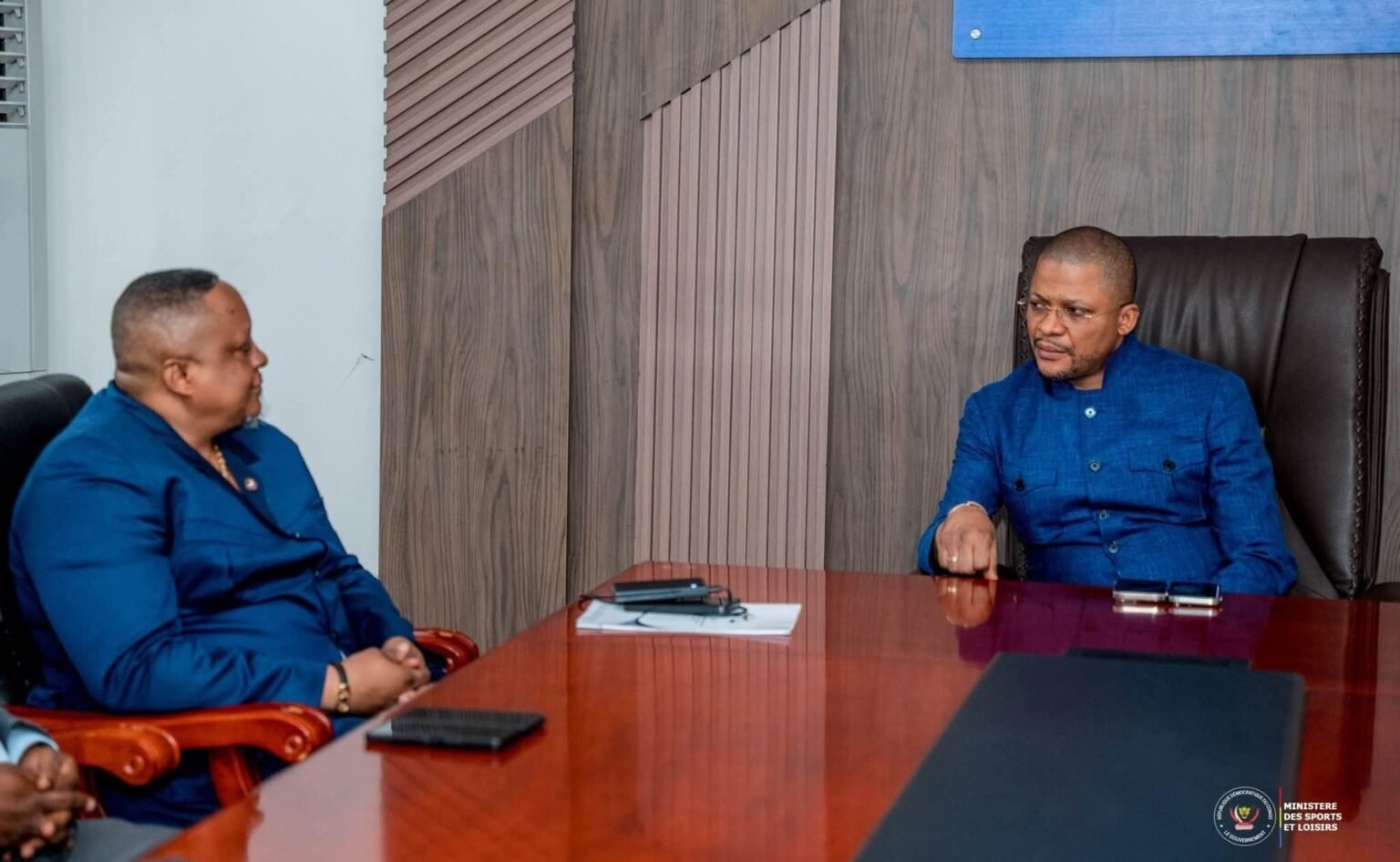 Sport/Karaté:Freddy L’A Kombo sévèrement sanctionné par Didier Budimbu. Sport/Karaté:Freddy L'A Kombo sévèrement sanctionné par Didier Budimbu.