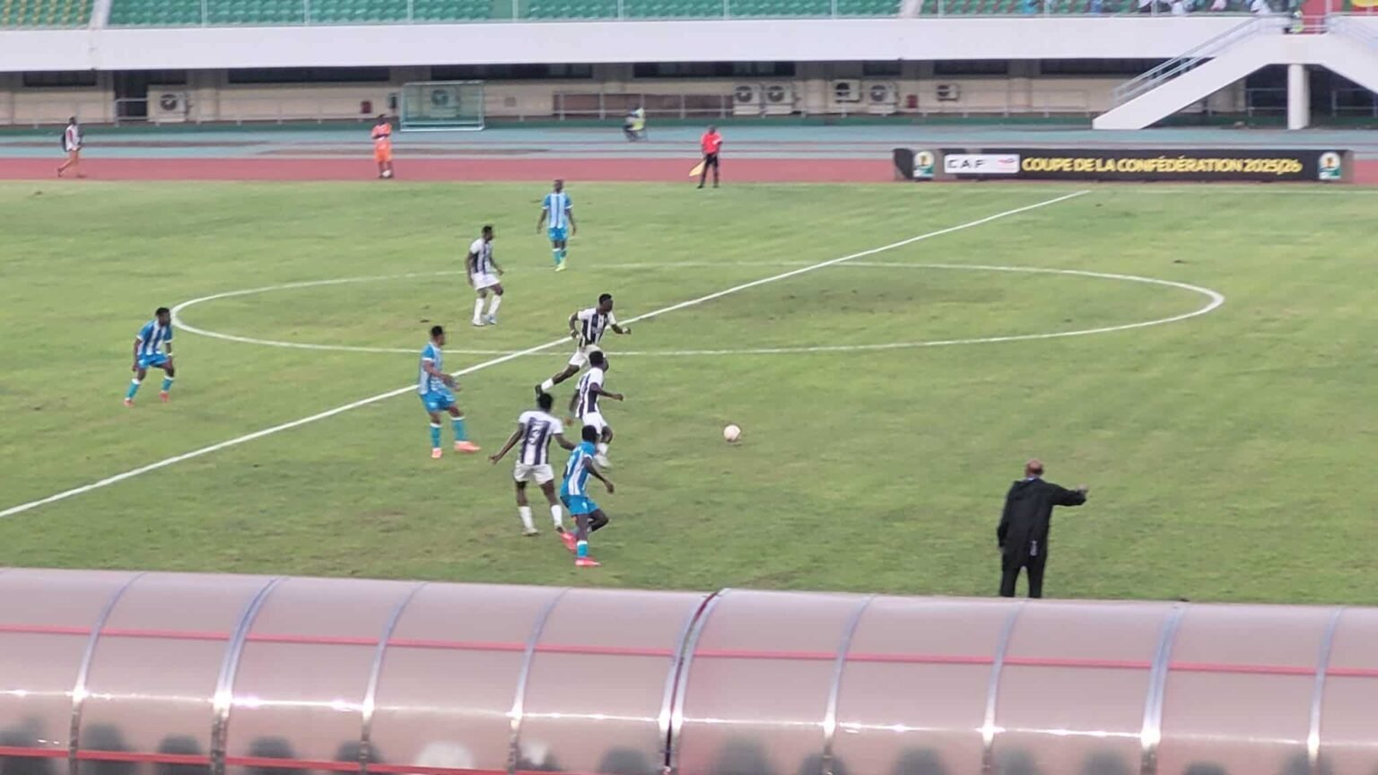 Coupe CAF : Coton FC mène à la pause face à Black Man Warrior