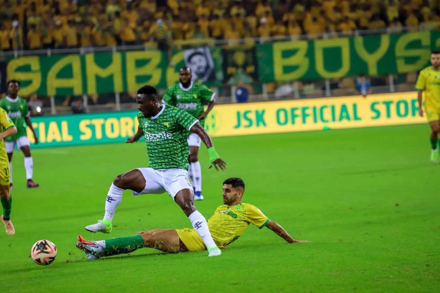 La JS Kabylie mène 2-0 contre Gold Stars