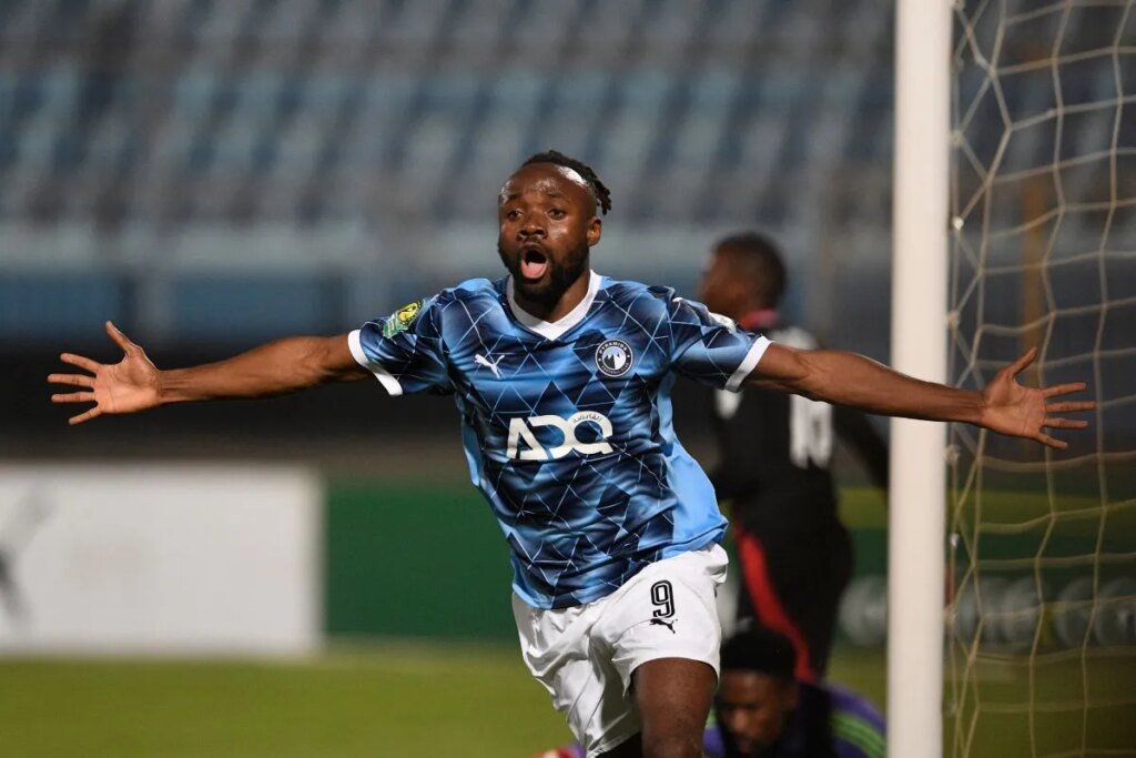 Fiston Mayele élimine Mahrez et propulse Pyramids à un match du PSG !