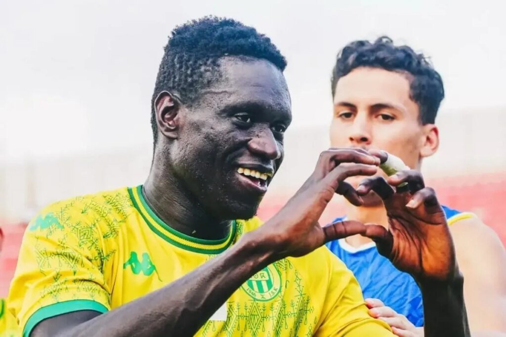 la JS Kabylie brille, le MC Alger indemne, l’ASEC déjà sous pression