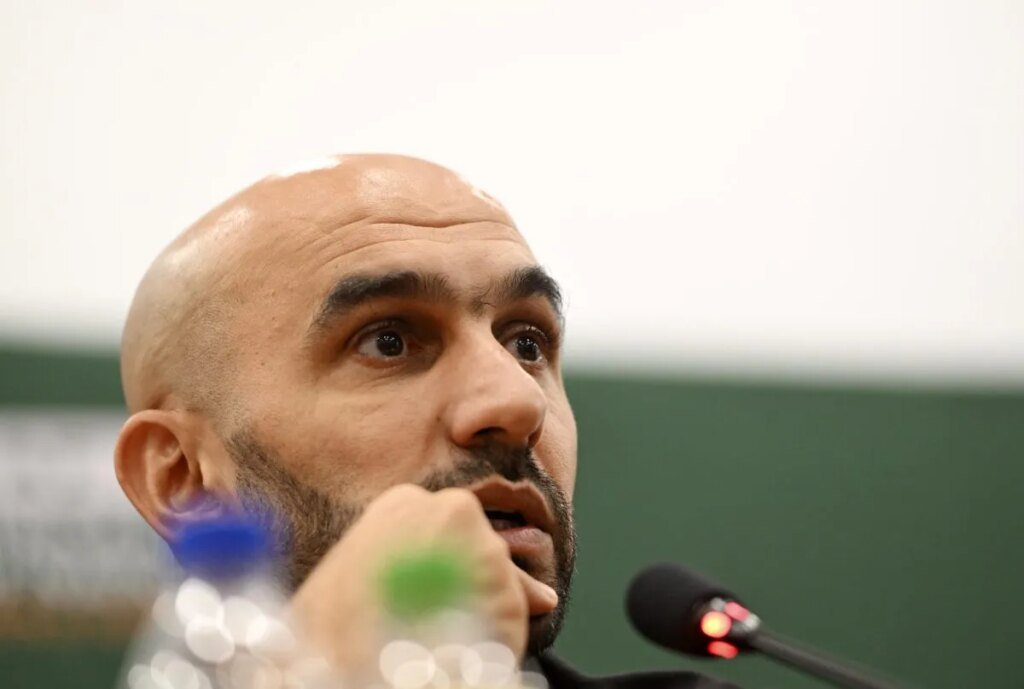 Regragui se prononce sur les cas Ziyech, Boufal et Saiss