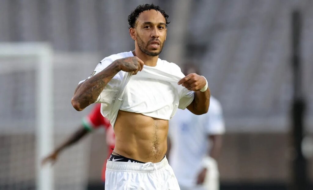 "La rage l’a emportée, on n’a pas oublié", Aubameyang explique son pétage de plombs