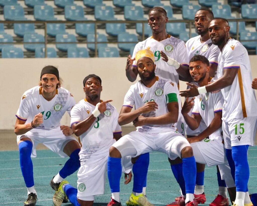 Les Coelacanthes mènent à la pause