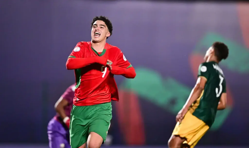 Le crack marocain intéresse Man United