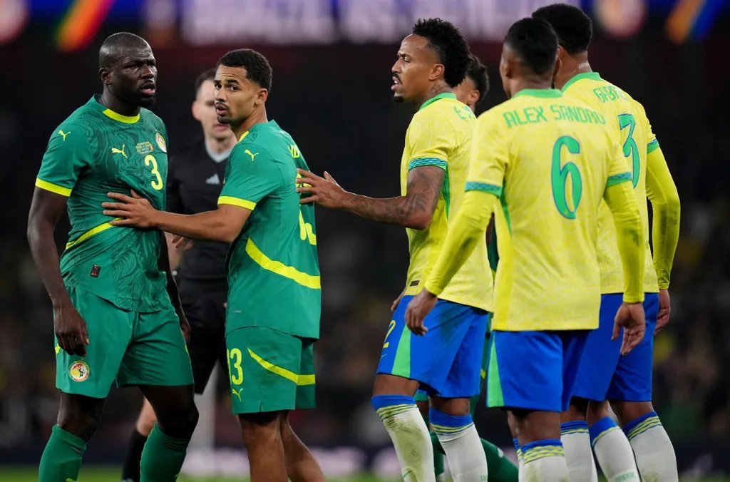 fin de série, des Lions impuissants… Les Tops/Flops du match fin de série, des Lions impuissants… Les Tops/Flops du match