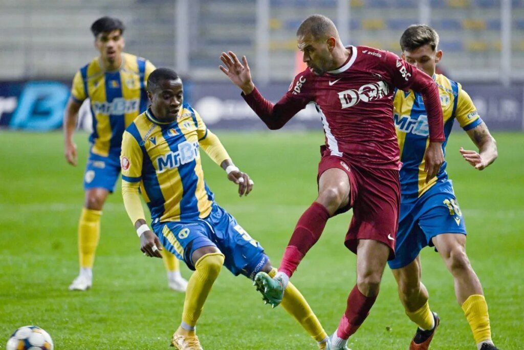 "Il n’est pas là pour l’argent", le salaire improbable de Slimani à Cluj