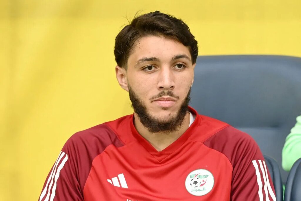 Hadjam part en ambulance, sa CAN menacée ?