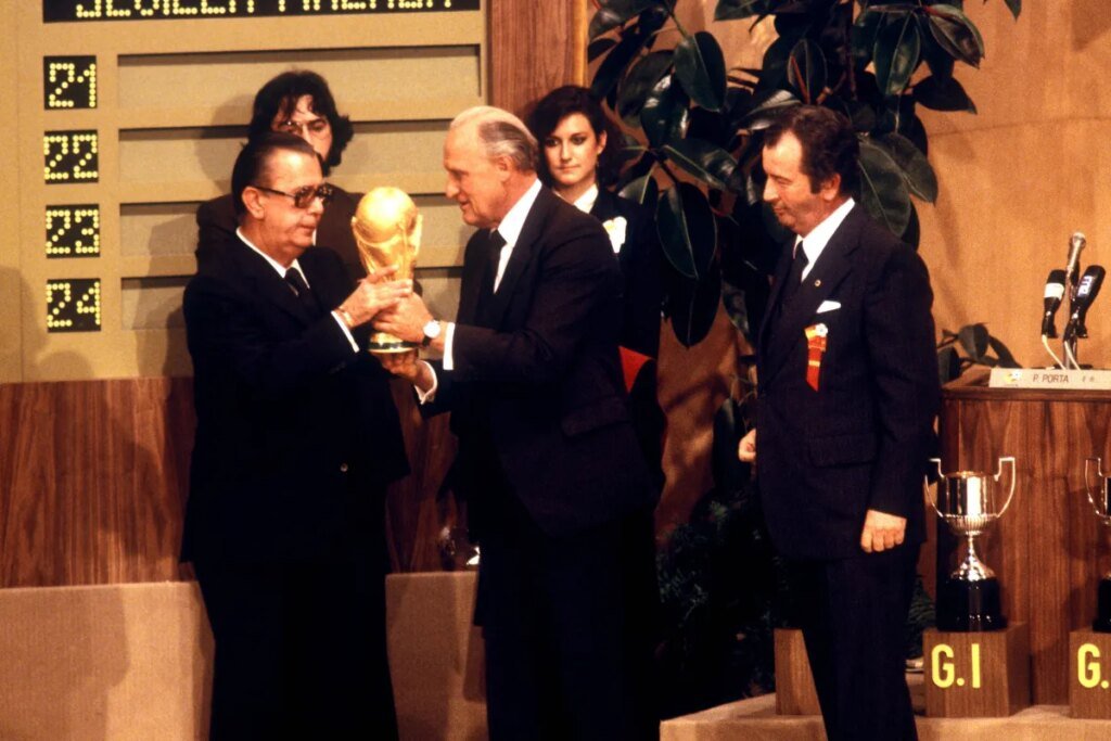 pourquoi le tirage au sort de l'édition 1982 a été un tel fiasco ?