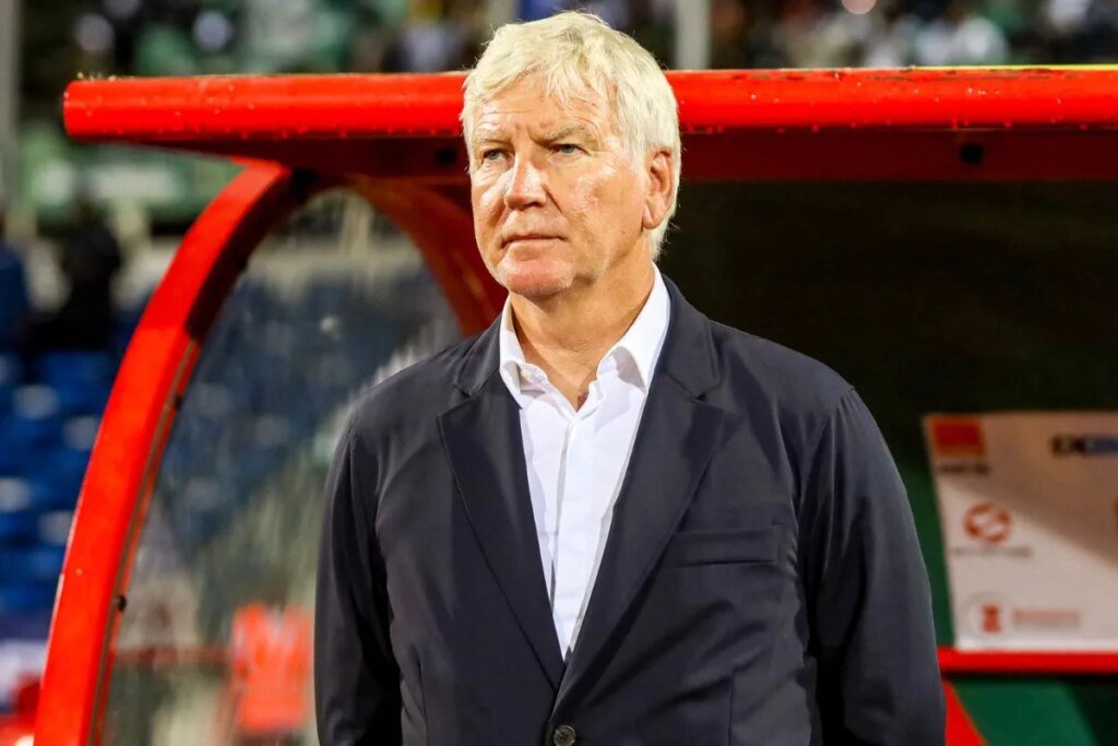 “déçu”, “pas normal”… Marc Brys ne digère toujours pas son renvoi par Eto’o