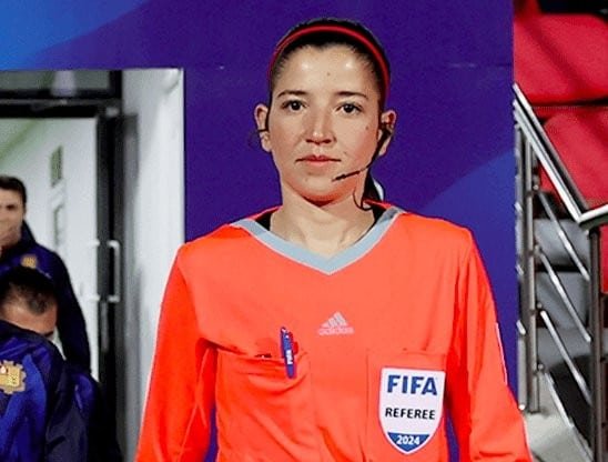 Algérie: Un joueur prend un an de suspension pour avoir étranglé un arbitre Algérie: Un joueur prend un an de suspension pour avoir étranglé un arbitre