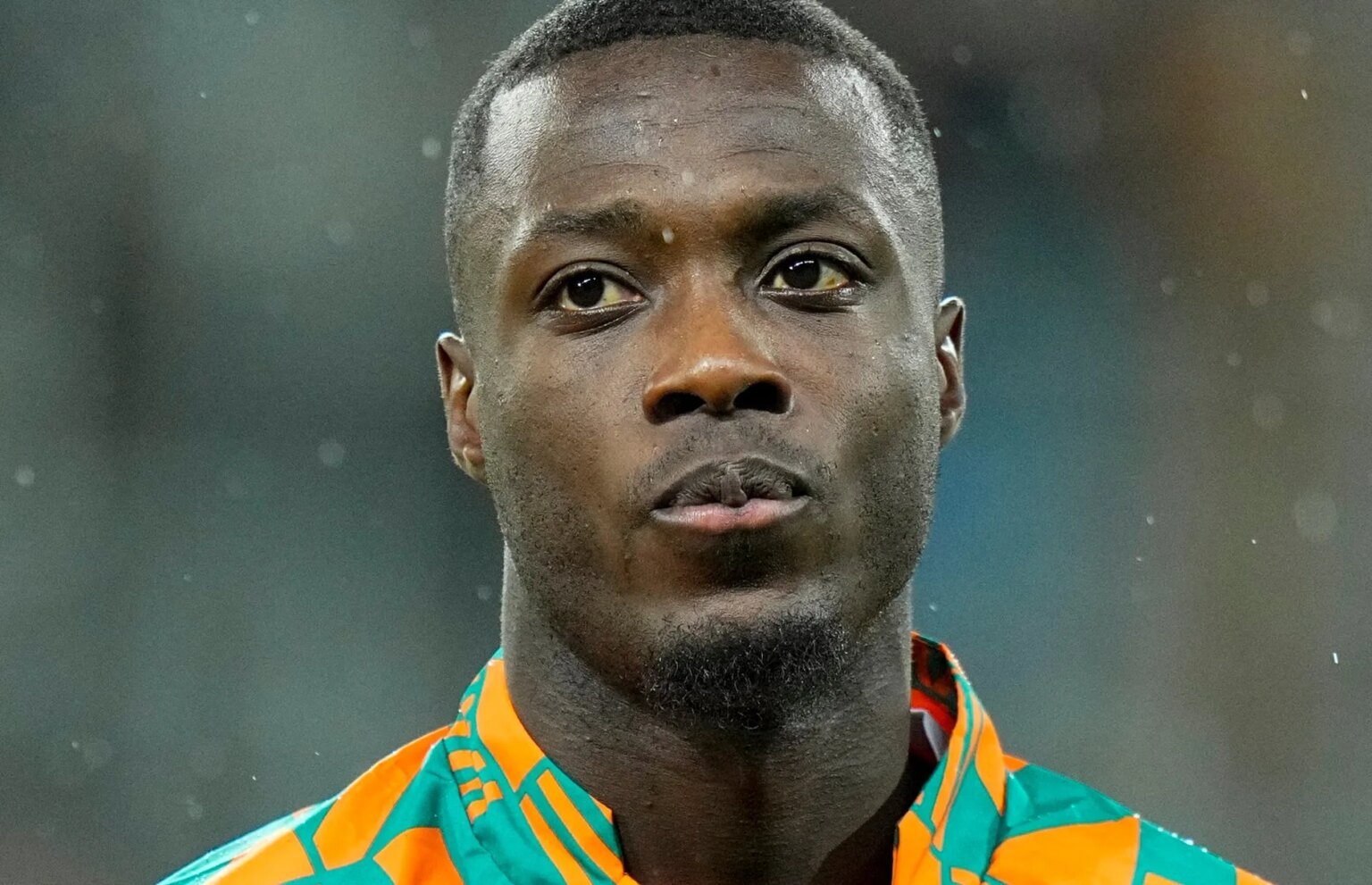 les larmes de Nicolas Pépé… sur son canapé