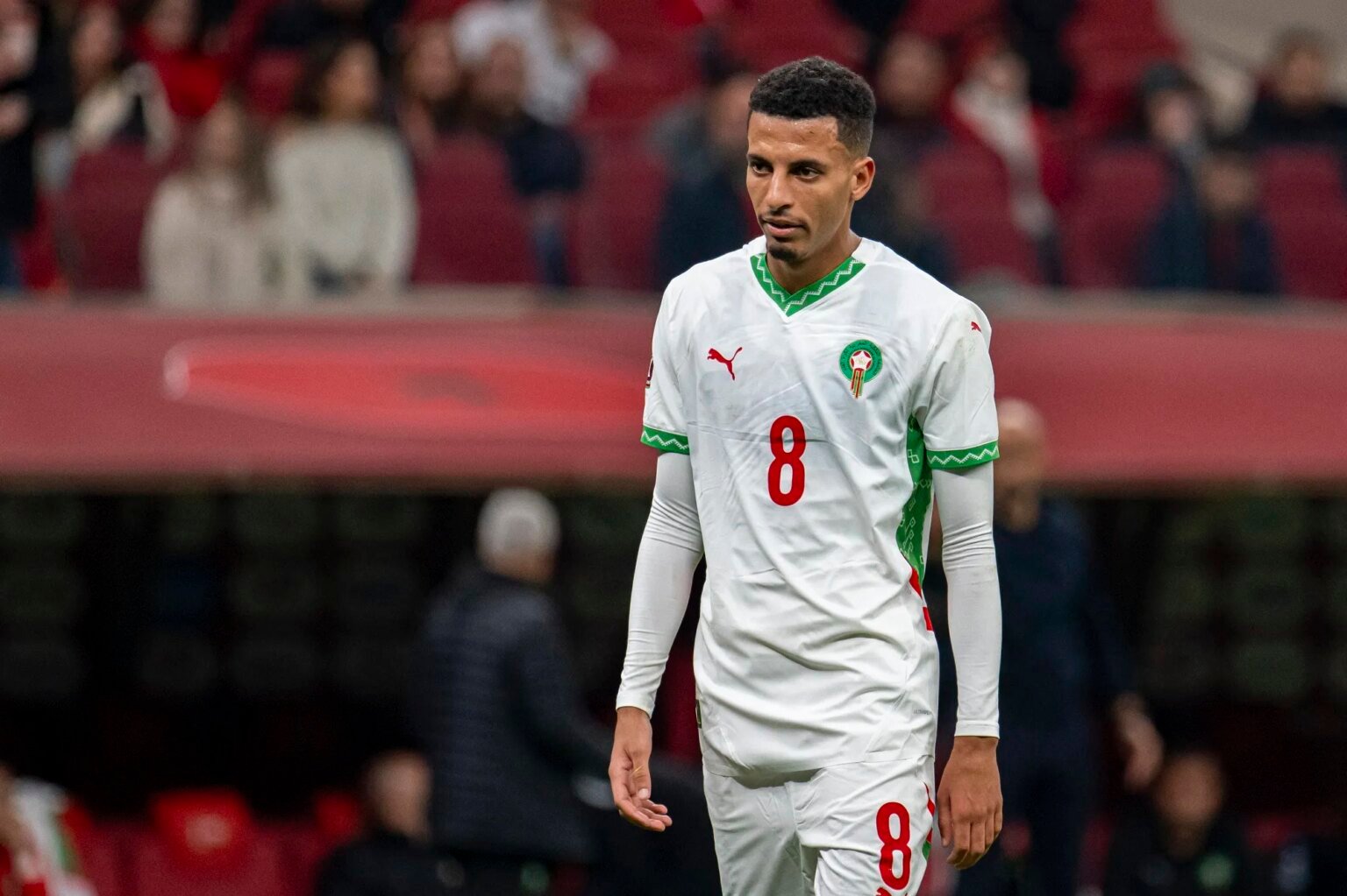 Azzedine Ounahi soudainement en béquilles, le Maroc tremble...