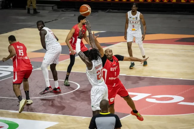 Le groupe D a rendez-vous à Alexandrie Le groupe D a rendez-vous à Alexandrie