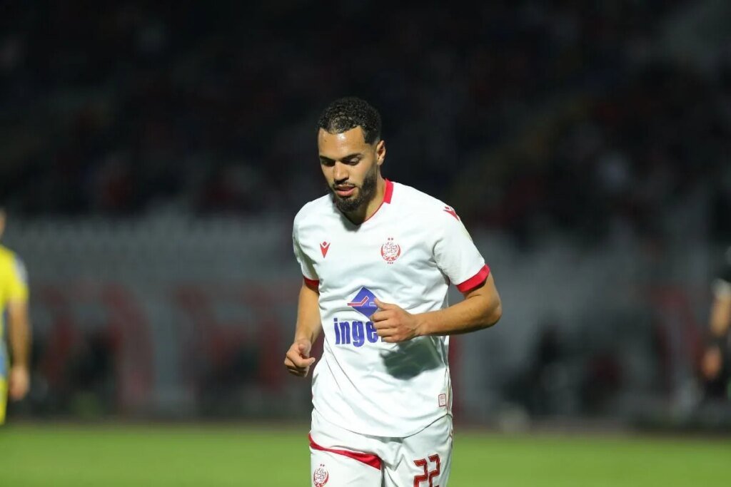 "j'ai du mal à comprendre", le banni Hamza Sakhi règle ses comptes avec le WAC !