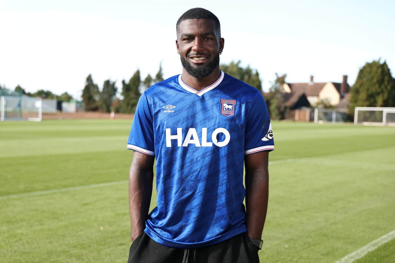 Ipswich Town FC passe à l’action pour conserver Cédric Kipré Ipswich Town FC passe à l’action pour conserver Cédric Kipré