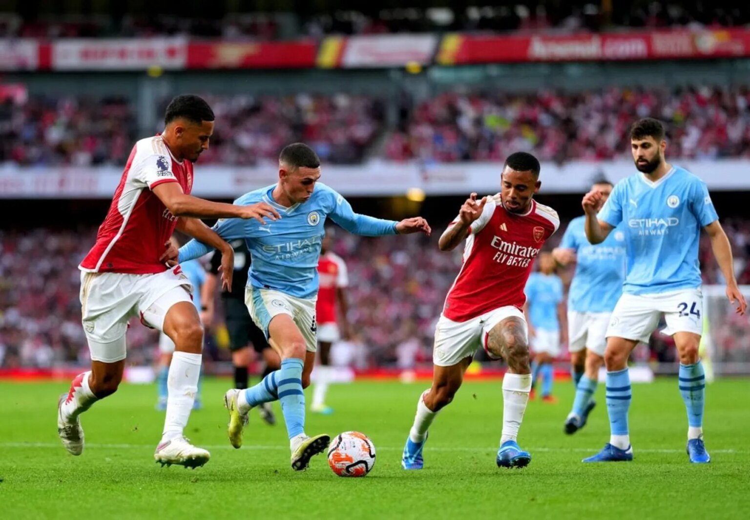 Pronostic Arsenal – Man City : les Gunners vont-ils enfin soulever le trophée ? (23/03/2026) Pronostic Arsenal - Man City : les Gunners vont-ils enfin soulever le trophée ? (23/03/2026)