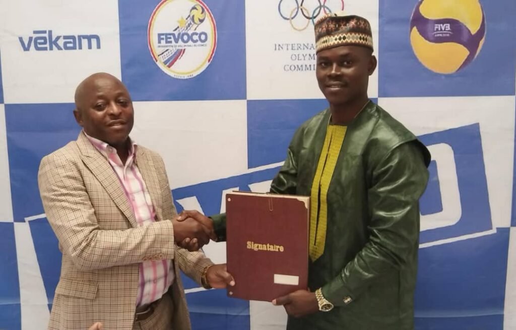 Volley-ball:En prévision de la Coupe d’Afrique des Nations messieurs,la Févoco signe un protocole d’accord de partenariat avec la Firme Vekam comme habilleur des Léopards de la RDC.
