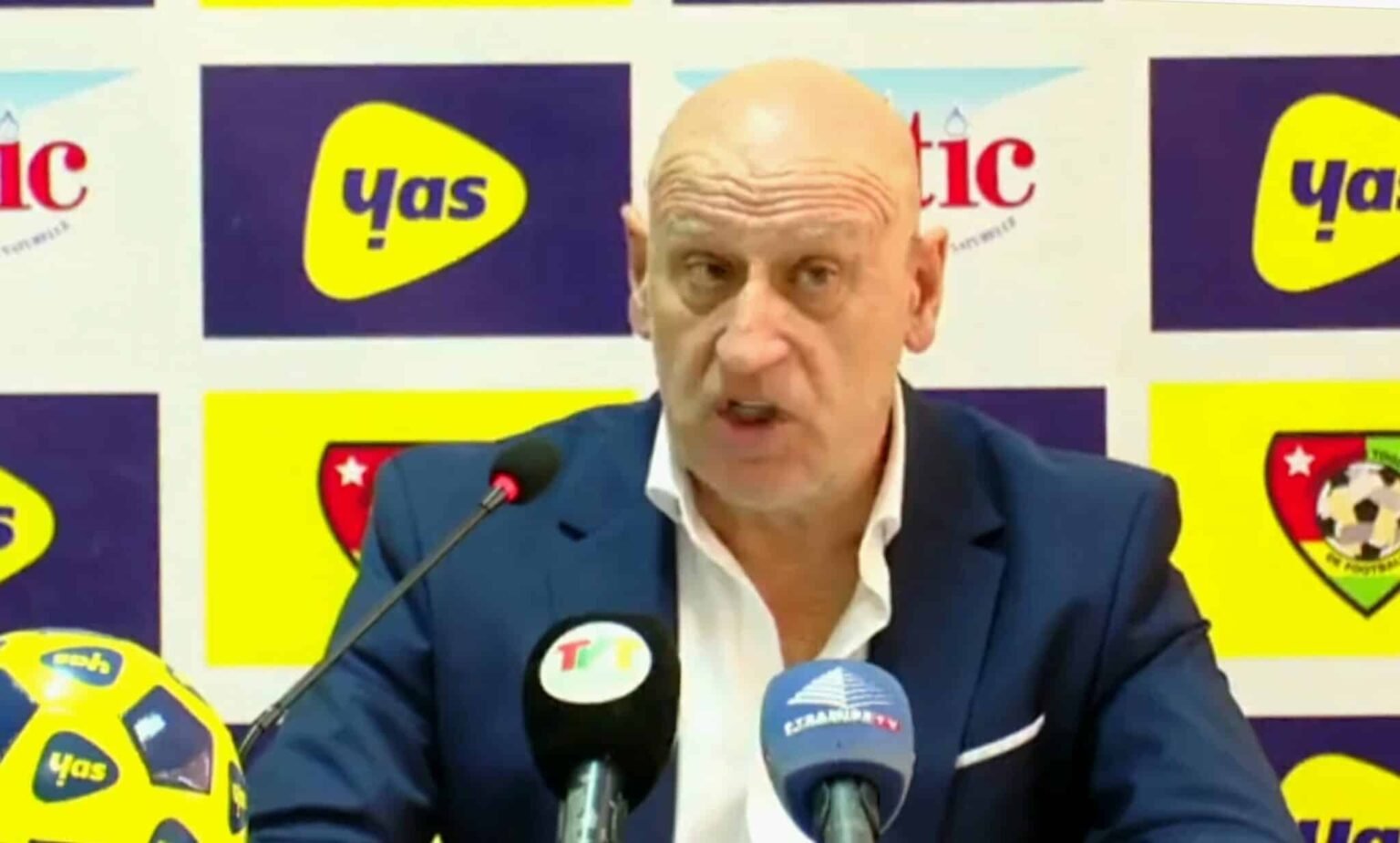 Marvin Senaya sélectionné au Ghana et au Togo, Patrice Neveu met les choses au clair