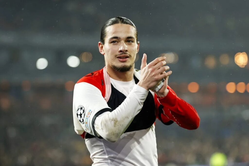 un cador et une surprise... Anis Hadj Moussa a la cote en Premier League !