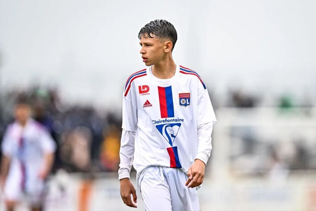 à défaut de Khalis Merah, un autre jeune talent de l’OL avec les Fennecs U23 ? à défaut de Khalis Merah, un autre jeune talent de l'OL avec les Fennecs U23 ?